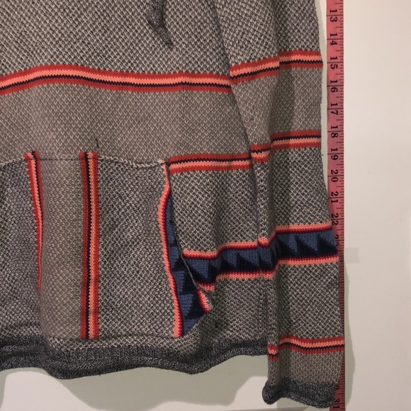 🆕 AEO Surf Poncho - Picture 4 of 8